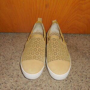 Jambu Erin Mustard Yellow Eyelet Shoes 10